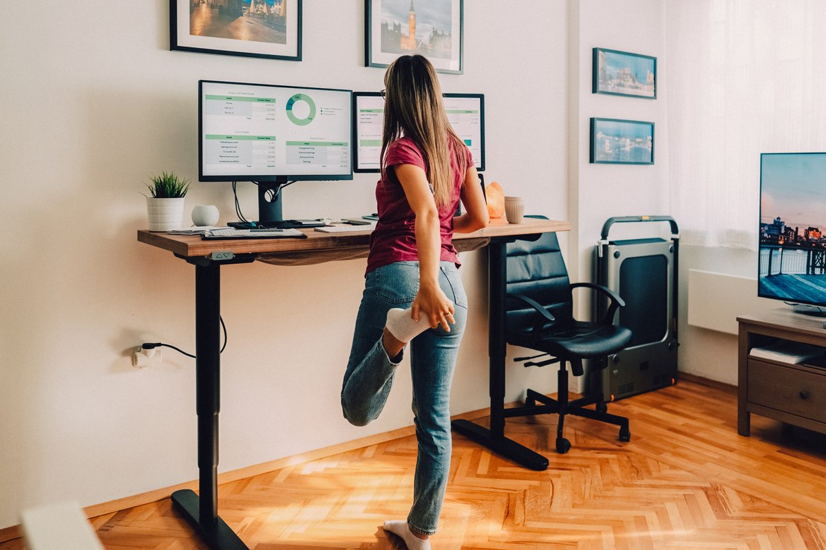 Standing Desk vs Sitting Desk
